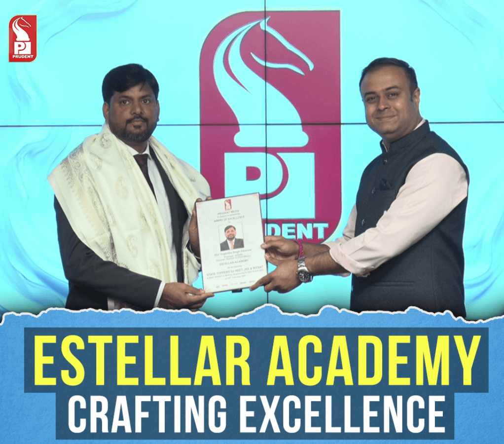 Director Sir receiving Award for Excellence in Education from Prudent Media Channel